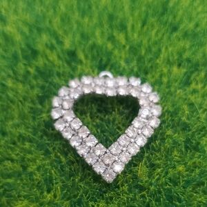 Elegant Silver Heart Pendant P328